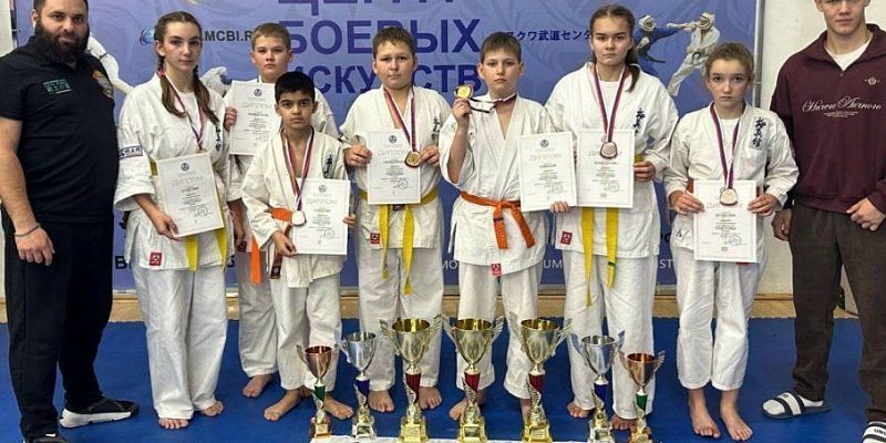 киокусинкай каратэ Орловские каратисты завоевали восемь медалей в Москве!