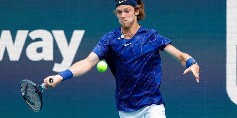 спорт теннис Рублев уступил Фрицу в четвертьфинале турнира в Торонто