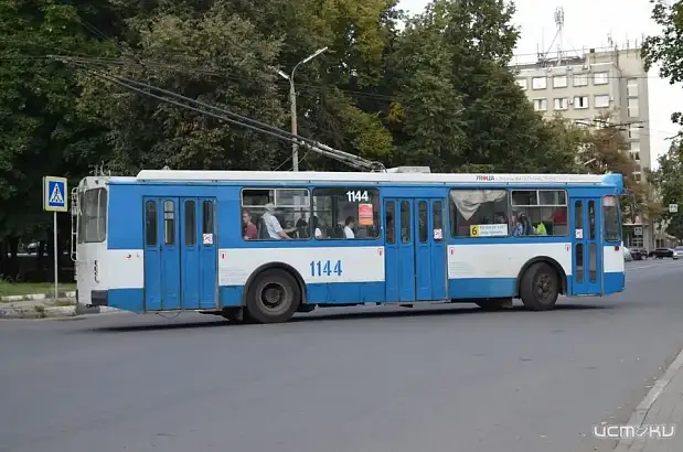 "Недолго" ждать осталось: в Орле на восстановление троллейбусного движения по маршруту "Автовокзал-Трилистник" уйдет больше месяца  "Недолго" ждать осталось: в Орле на восстановление троллейбусного движения по маршруту "Автовокзал-Трилистник" уйдет больше месяца