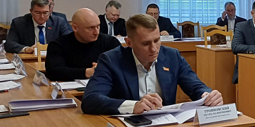 Горсовет Трояновского отстранили от должности в горсовете