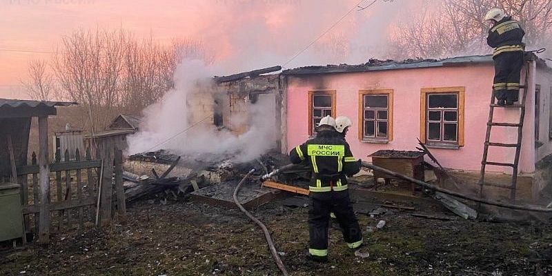 пожар мчс Пожар в деревне Овсяниково