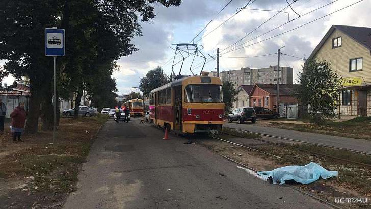 Гибель под колесами: в Орле осудили водителя авто, сбившего пассажирку трамвая Гибель под колесами: в Орле осудили водителя авто, сбившего пассажирку трамвая