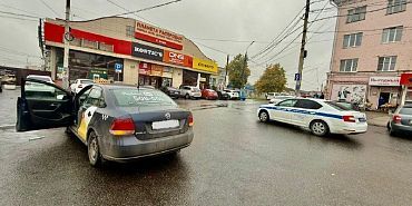 такси На орловском автовокзале проверили таксистов