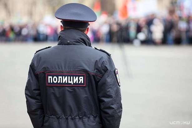 Во Мценском районе суд постановил уволить полицейского в связи с утратой доверия Во Мценском районе суд постановил уволить полицейского в связи с утратой доверия