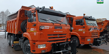 Орловский автопарк «Спецавтобазы» пополнился новой техникой  Орловский автопарк «Спецавтобазы» пополнился новой техникой