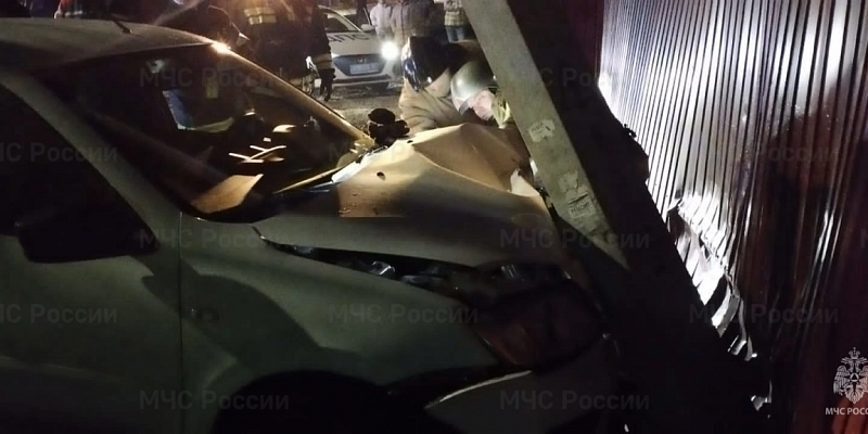 В Ливенском районе водитель не справился с управлением  В Ливенском районе водитель не справился с управлением