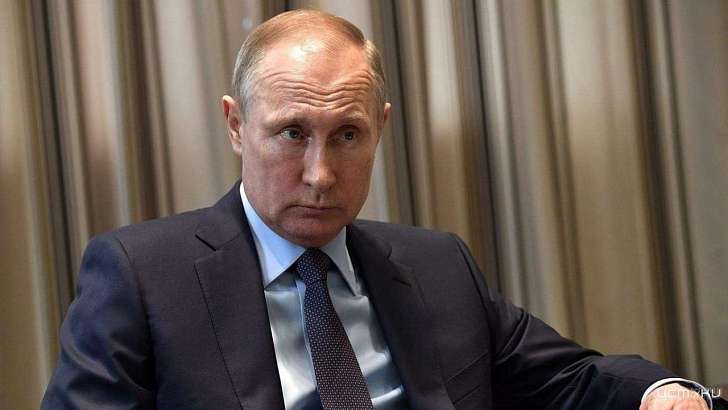 Портал госуслуг не выдержал натиска россиян: что об этом думают Путин и Клычков Портал госуслуг не выдержал натиска россиян: что об этом думают Путин и Клычков