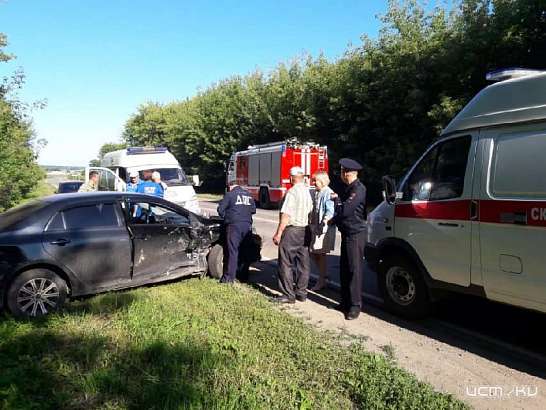 Водитель ВАЗа попал в больницу после столкновения с иномаркой под Ливнами Водитель ВАЗа попал в больницу после столкновения с иномаркой под Ливнами