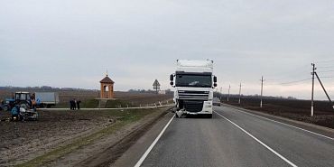 На Орловщине погибла пассажирка легковушки после столкновения с грузовиком «DAF» На Орловщине погибла пассажирка легковушки после столкновения с грузовиком «DAF»