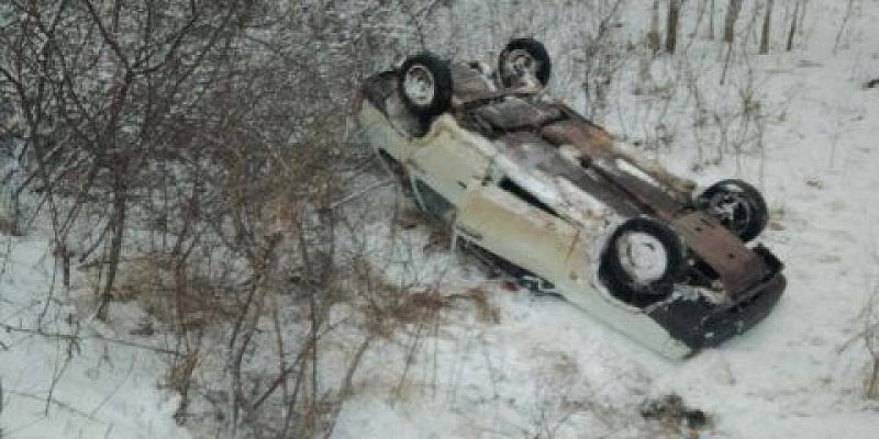 На Орловщине пьяный водитель опрокинулся в кювет На Орловщине пьяный водитель опрокинулся в кювет