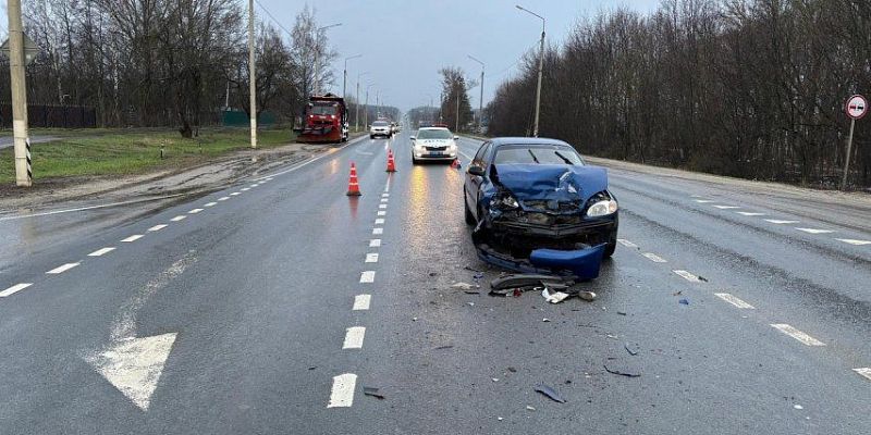 ДТП на орловской трассе: «Chevrolet Lanos» «догнал» «Жигули» ДТП на орловской трассе: «Chevrolet Lanos» «догнал» «Жигули»