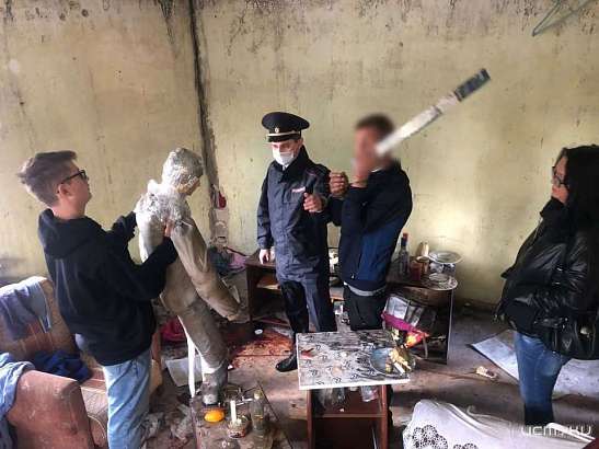 Орловчанин до смерти забил своего пожилого родственника подлокотником от кресла Орловчанин до смерти забил своего пожилого родственника подлокотником от кресла
