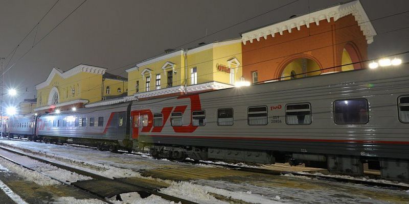 РЖД МЖД пассажироперевозки В период новогодних и рождественских праздников Орёл с Москвой и Санкт-Петербургом свяжут 5 дополнительных поездов