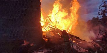 сгорел дом Сегодня утром в Новосиле горел жилой дом