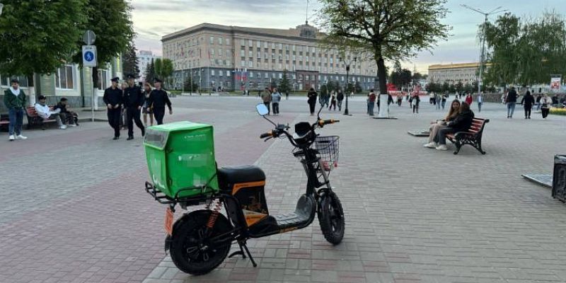 дтп Самокаты  СИМ «Авось проскочу» не прокатило: в Орле самокатчик сбил ребенка на запрещенной улице