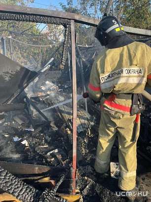 В Орле на ул. Автовокзальной горела баня В Орле на ул. Автовокзальной горела баня