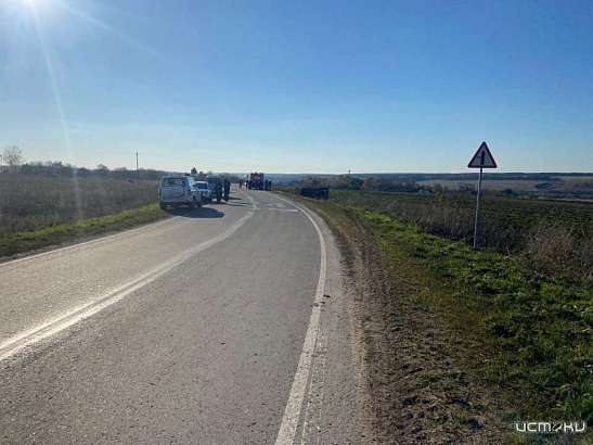 Под Орлом «КАМАЗ» улетел в кювет. Водитель погиб Под Орлом «КАМАЗ» улетел в кювет. Водитель погиб