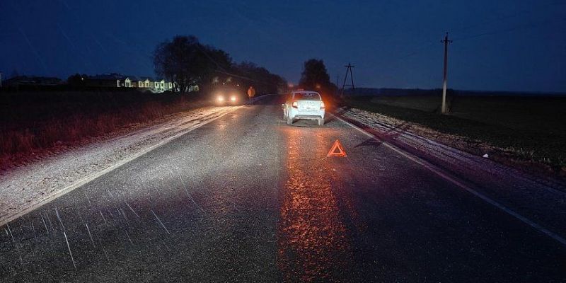На орловской дороге под колесами авто погибла девушка На орловской дороге под колесами авто погибла девушка