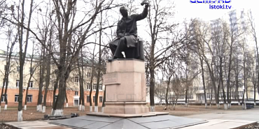 Сквер Поликарпова Сквер Поликарпова
