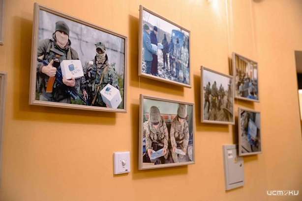 В Орле открылась выставка фотографий "Своих не бросаем" В Орле открылась выставка фотографий "Своих не бросаем"