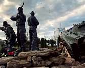 Имена погибших бойцов СВО увековечили на памятнике Участникам локальных войн в Орле Имена погибших бойцов СВО увековечили на памятнике Участникам локальных войн в Орле