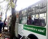 Смертельное ДТП с троллейбусом в Орле: видео с места трагедии1539087791 Смертельное ДТП с троллейбусом в Орле: видео с места трагедии1539087791