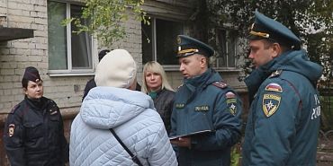 Сотрудники МЧС провели масштабный профилактический рейд Сотрудники МЧС провели масштабный профилактический рейд