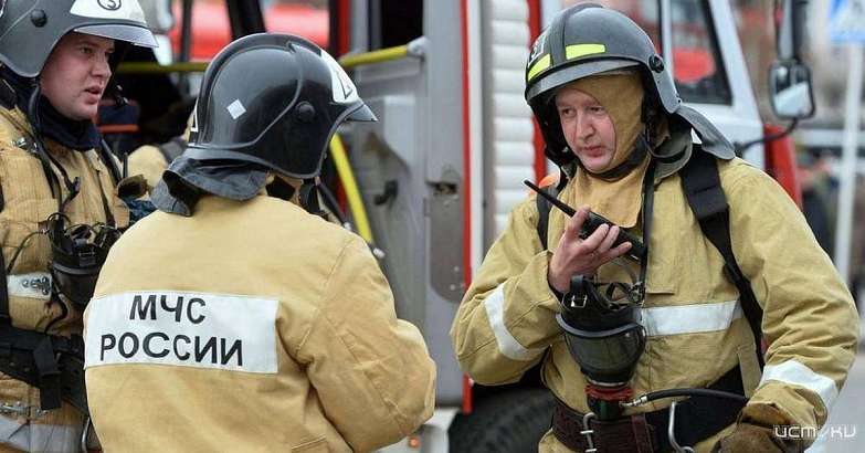 В Орле гараж едва не стал причиной пожара в жилом доме В Орле гараж едва не стал причиной пожара в жилом доме
