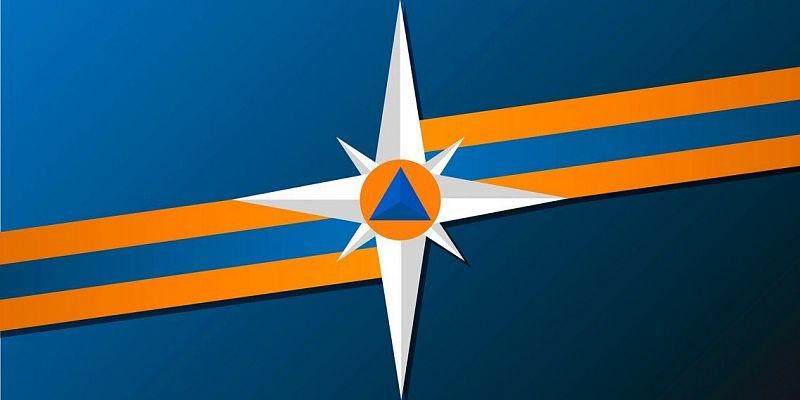 МЧС по Орловской области Во Мценске на ходу загорелся мусоровоз