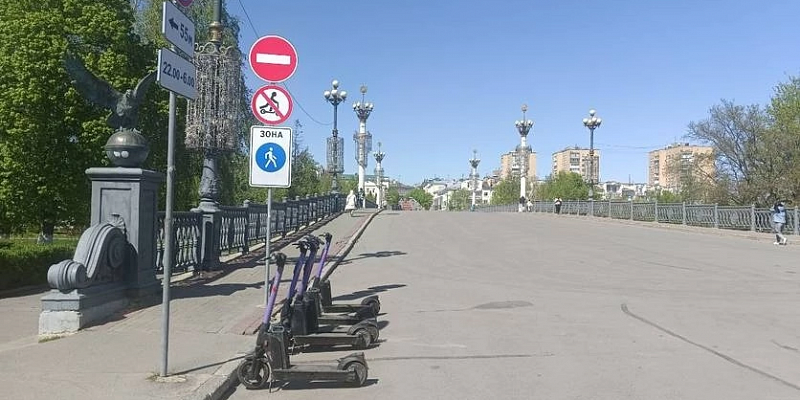 штрафы Самокаты  В Орле введен запрет на движение СИМ в районе Ленинского моста и Почтового переулка!