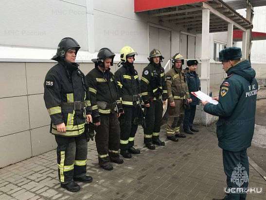 В Орле прошло пожарно-тактическое учение в торговом центре в Советском районе В Орле прошло пожарно-тактическое учение в торговом центре в Советском районе