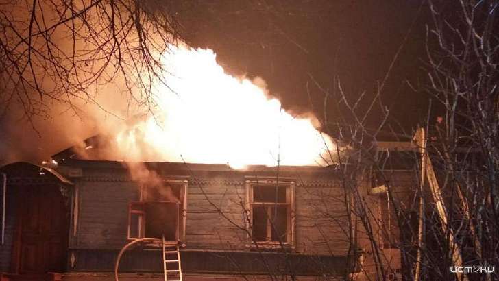 Еще один орловский пенсионер не выжил при пожаре в собственном доме Еще один орловский пенсионер не выжил при пожаре в собственном доме