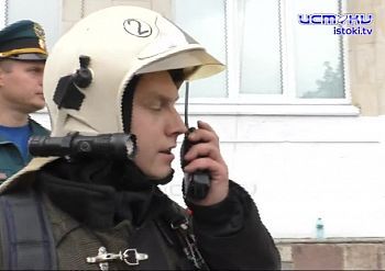 Орловские огнеборцы отработали алгоритм действий при пожаре в КДЦ "Металлург" Орловские огнеборцы отработали алгоритм действий при пожаре в КДЦ "Металлург"