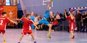 гандбол спорт Завтра, 30 апреля, в спорткомплексе "Победа" пройдет мастер – класс по гандболу для воспитанников спортивной школы №4