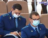 Третья сессия областного совета выдалась рекордно долгой - шесть часов кряду депутаты обсуждали более полусотни насущных вопросов Третья сессия областного совета выдалась рекордно долгой - шесть часов кряду депутаты обсуждали более полусотни насущных вопросов