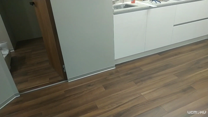 Напольный плинтус, виды и материалы Напольный плинтус, виды и материалы