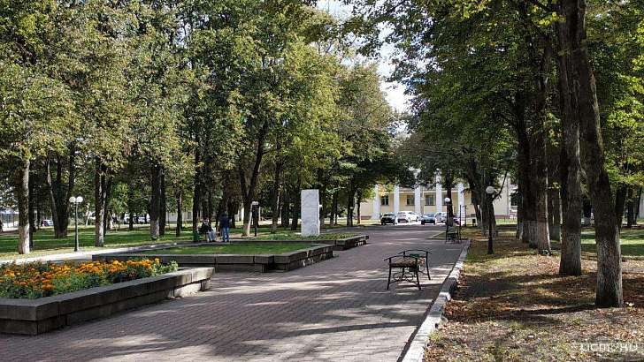 В Орле не принят ремонт сквера Гуртьева В Орле не принят ремонт сквера Гуртьева
