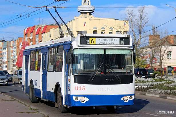 В Орле приостановлено движение троллейбусов В Орле приостановлено движение троллейбусов