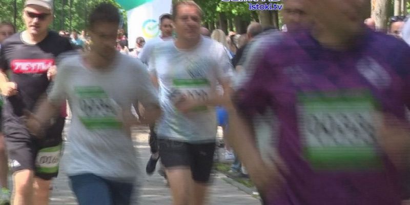 В Орле прошёл 12-й «Зелёный Марафон» В Орле прошёл 12-й «Зелёный Марафон»