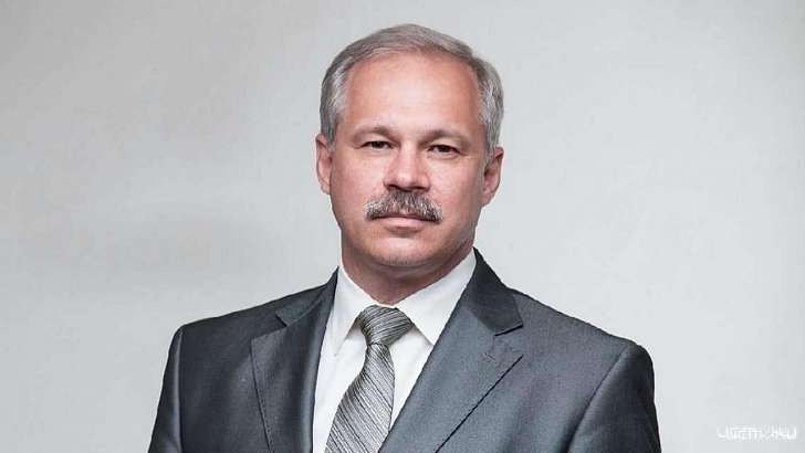 Олег Карпиков: «А мы все ждем перемен» Олег Карпиков: «А мы все ждем перемен»