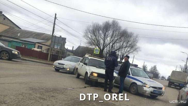 В Орле водитель «пятерки» не уступил дорогу инспекторам ГИБДД В Орле водитель «пятерки» не уступил дорогу инспекторам ГИБДД