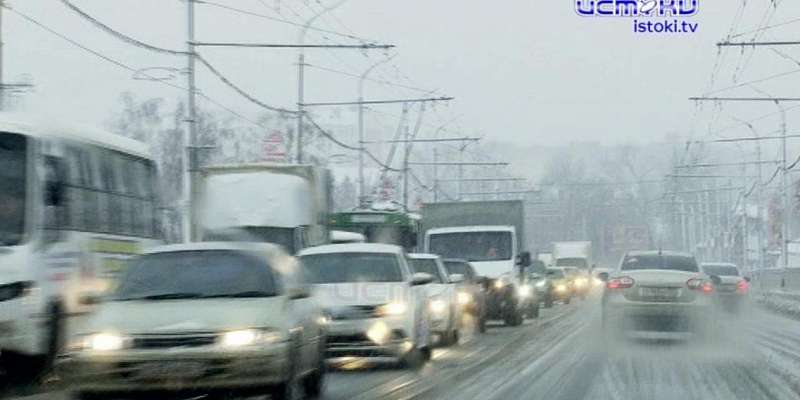 Из-за накрывшего Орловщину снегопада за четыре дня случилось несколько жутких ДТП