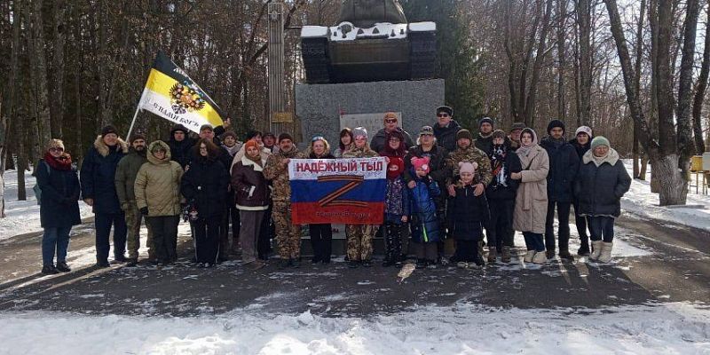 СВО волонтеры автопробег Орловские волонтеры, чтобы поддержать наших ребят на СВО, устроили автопробег