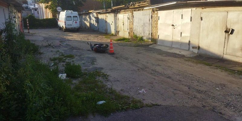 водитель скутера Госавтоинспекция по Орловской области дтп Поездка на скутере закончилась для пожилого орловчанина гибелью