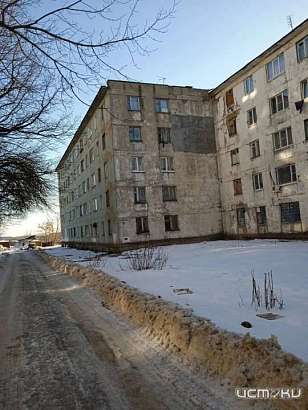 Жители дома №13 на переулке Бетонном в Орле боятся, что он скоро рухнет Жители дома №13 на переулке Бетонном в Орле боятся, что он скоро рухнет