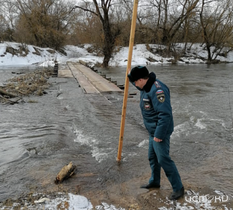 Под Мценском утонул мост Под Мценском утонул мост