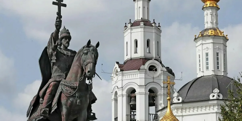 Памятник Ивану Грозному  Судбищенская битва «Судбищенская битва» вытесняет памятник Ивану Грозному
