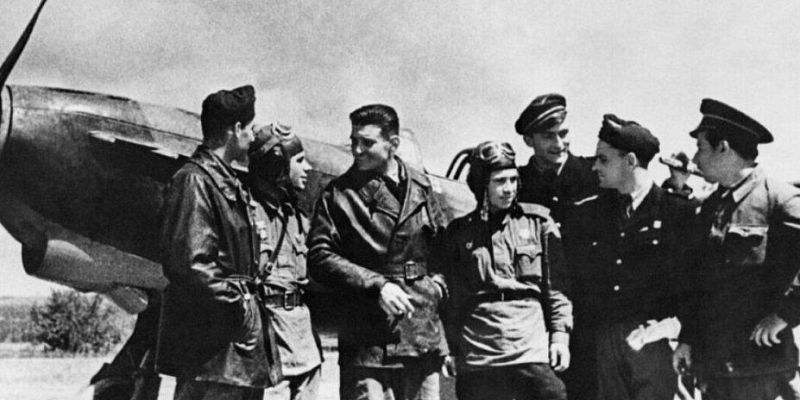 выставка библиотека им. Бунина "Наша Великая Победа" Книжная выставка «Нормандия в битве за Орёл» откроется в «Бунинке» 3 мая! (12+)