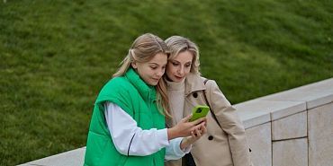 Безлимитные тарифы Мегафон искусственный интеллект Основные сценарии использования ИИ: от поиска информации до планирования досуга