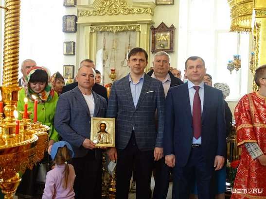 Губернатор Орловской области принял участие в божественной литургии в храме Иоанна Богослова Губернатор Орловской области принял участие в божественной литургии в храме Иоанна Богослова